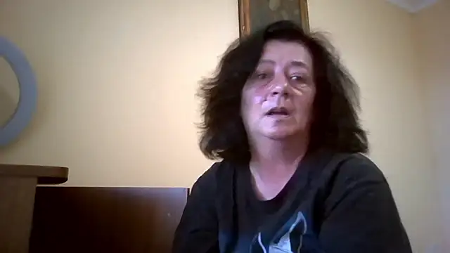 GypsiQueen2 online show from June 4, 2026, 5:30 pm