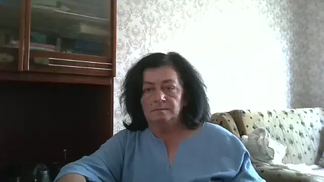 GypsiQueen2 online show from June 27, 2026, 12:22 pm