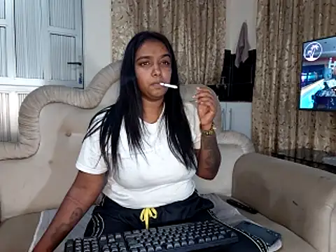 Snapshot of Xindias_fantasyX chatting on June 22, 2026, 6:27 pm Xindias fantasyX online show from June 22, 2026, 6:27 pm