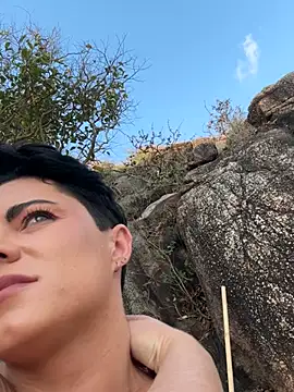 LukeLouHarvey online show from February 10, 2025, 1:14 am