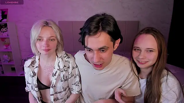 PostBabyyy online show from April 19, 2026, 2:00 am