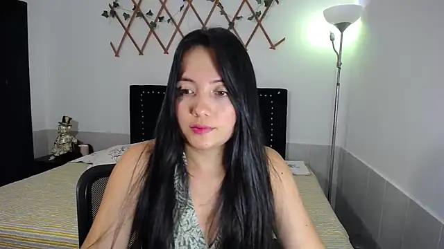 naughty girl 4u online show from March 11, 2026, 8:26 pm