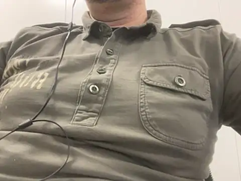  MrPrecum  online show from February 5, 2026, 2:05 am