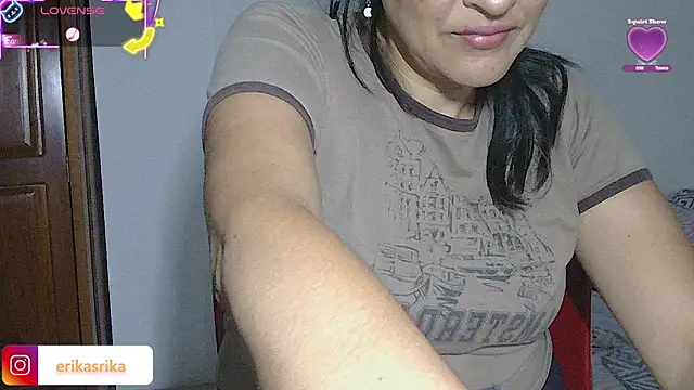 ErikaRika online show from September 12, 2025, 3:39 am