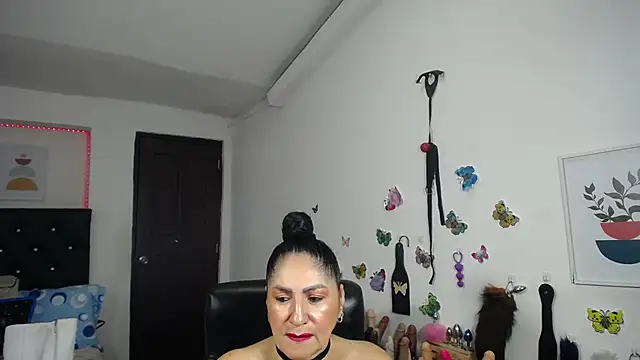 Snapshot of mature_bigboobs10 chatting on October 30, 2025, 3:30 am mature bigboobs10 online show from October 30, 2025, 3:30 am