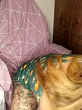 Snapshot of Lovers__Annn chatting on February 25, 2026, 12:42 am Lovers Annn online show from February 25, 2026, 12:42 am