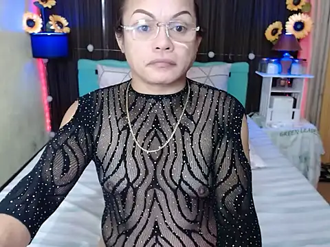 Snapshot of UrAsianPrincessDanie chatting on February 17, 2026, 7:20 pm UrAsianPrincessDanie online show from February 17, 2026, 7:20 pm