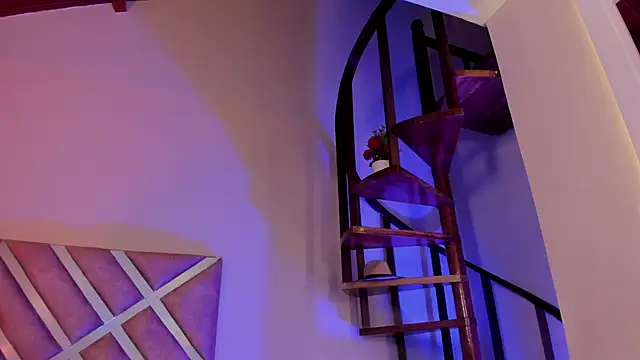 MERIDA TAYLOR online show from January 10, 2025, 3:37 pm