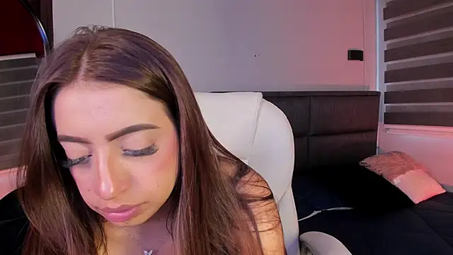 MERIDA TAYLOR online show from January 13, 2025, 6:49 pm