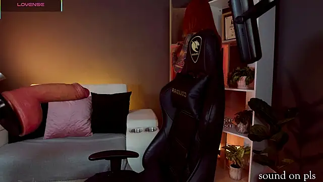 Snapshot of RedJasmine_ chatting on March 10, 2025, 6:23 pm RedJasmine online show from March 10, 2025, 6:23 pm