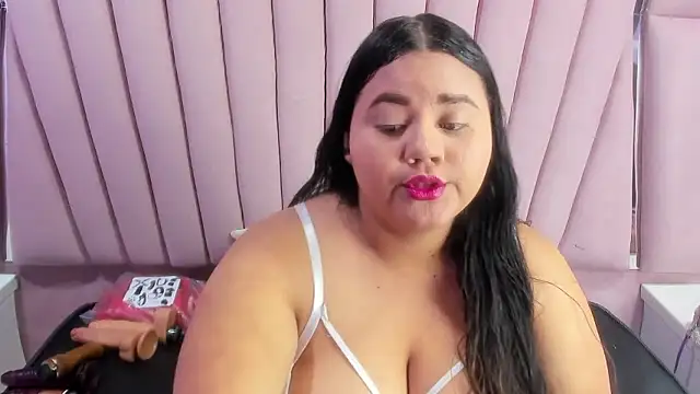 ValenTitis online show from December 6, 2024, 6:04 am