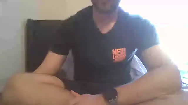 Hotboyo01 online show from February 16, 2025, 8:22 pm