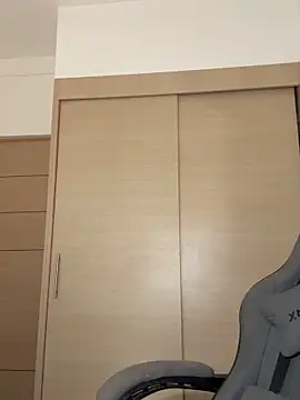 Snapshot of mi_suk11 chatting on October 14, 2025, 6:42 pm mi suk11 online show from October 14, 2025, 6:42 pm