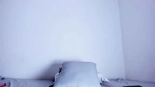 Skarleth69 online show from March 5, 2026, 11:50 am