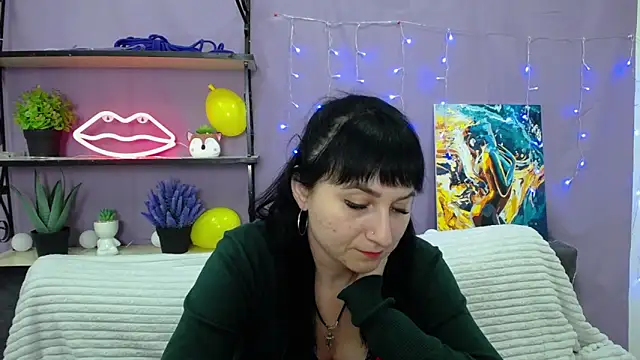 NinaFlawlees online show from January 21, 2025, 10:30 pm