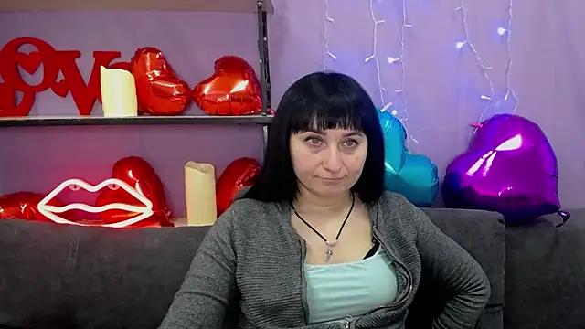 NinaFlawlees online show from March 1, 2025, 1:11 am