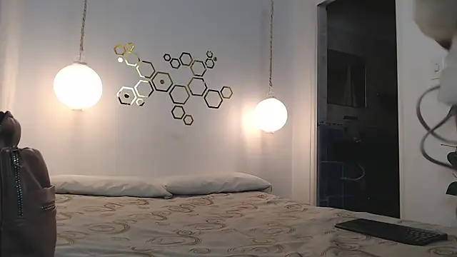 Snapshot of adriscute chatting on March 18, 2025, 4:26 am adriscute online show from March 18, 2025, 4:26 am