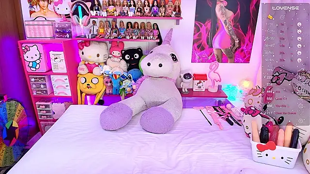 tattooBabyxxx online show from March 23, 2026, 8:02 pm