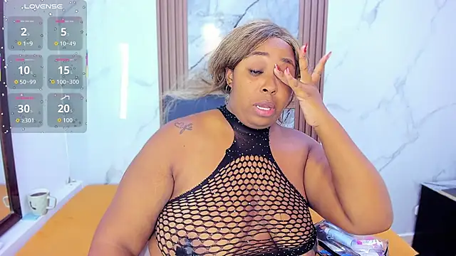 HannyMansonh online show from December 4, 2025, 3:27 am