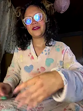 Hathorlove online show from October 8, 2025, 9:51 am