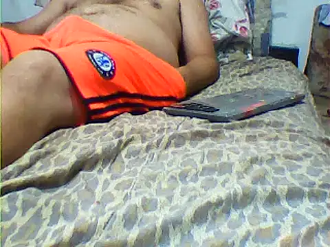 messi syssy online show from February 21, 2025, 9:45 am