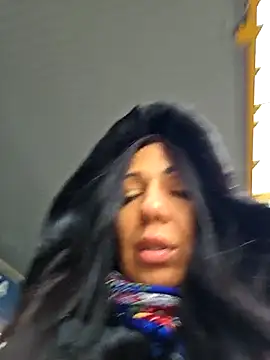 LeticiaWoods online show from November 21, 2025, 11:20 am