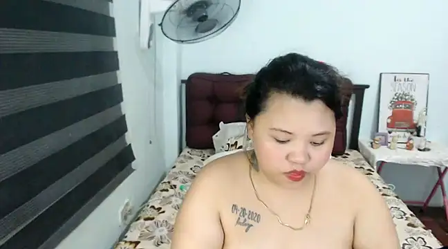 Snapshot of Asianwow22 chatting on January 29, 2025, 12:02 pm Asianwow22 online show from January 29, 2025, 12:02 pm