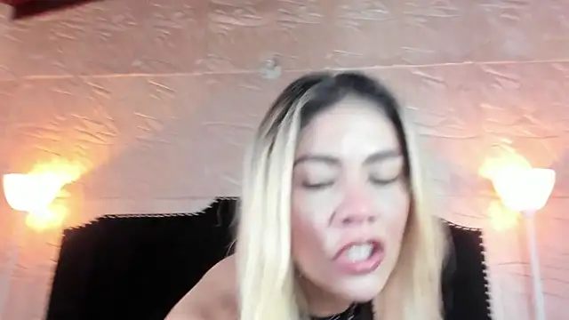 JennyRouse01 online show from September 26, 2025, 11:14 am