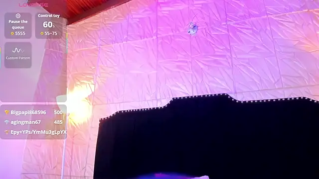 Snapshot of JennyRouse01 chatting on April 23, 2026, 12:29 pm JennyRouse01 online show from April 23, 2026, 12:29 pm