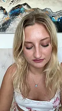 MileySummer online show from October 3, 2025, 9:17 am