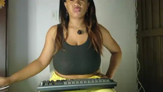 Snapshot of ashanty_1012 chatting on February 16, 2026, 12:07 am ashanty 1012 online show from February 16, 2026, 12:07 am