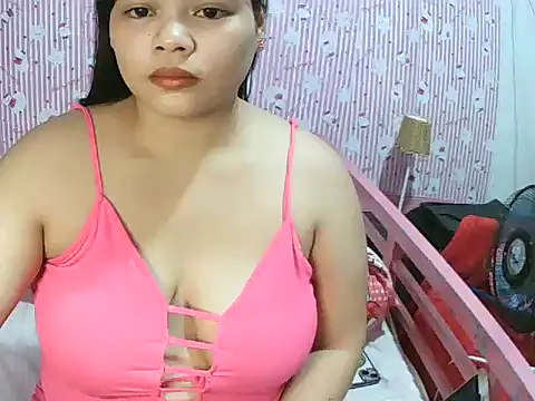 Snapshot of shaira4u chatting on March 25, 2026, 6:19 am shaira4u online show from March 25, 2026, 6:19 am