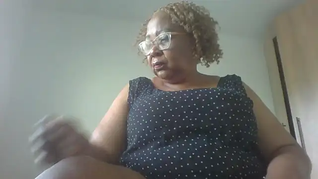 Snapshot of KinkyRicoSaisyours chatting on September 13, 2025, 9:53 am KinkyRicoSaisyours online show from September 13, 2025, 9:53 am
