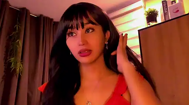 YOURCRISTINAS online show from January 14, 2025, 11:48 pm