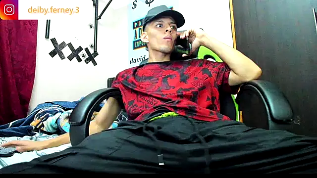 Snapshot of davidlatin66 chatting on January 28, 2025, 2:21 am davidlatin66 online show from January 28, 2025, 2:21 am