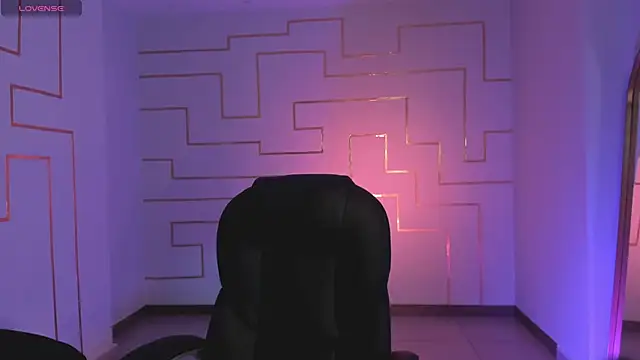 EveBensonX online show from November 7, 2025, 1:00 pm