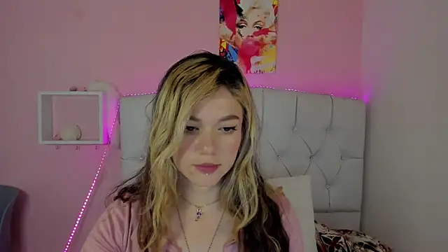 18candys online show from March 6, 2026, 11:12 pm