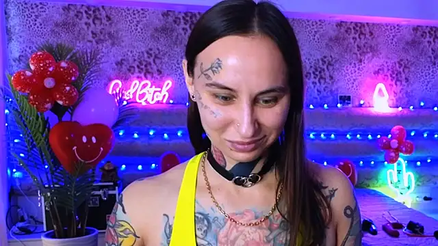 Cool Freak  online show from February 14, 2025, 9:34 am