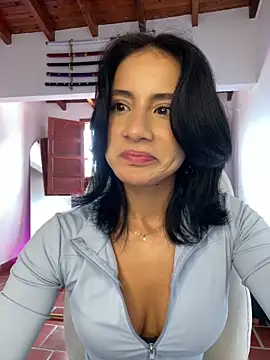 Ale Lewis online show from September 28, 2025, 2:33 pm