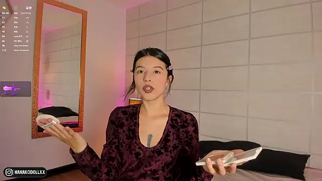 NanaRott online show from March 23, 2026, 8:13 pm