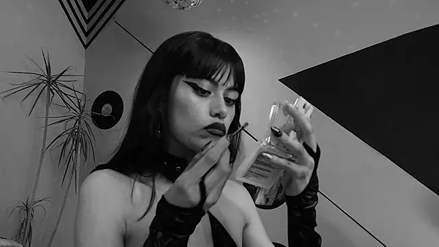  Jessy Moon  online show from September 20, 2025, 7:42 am