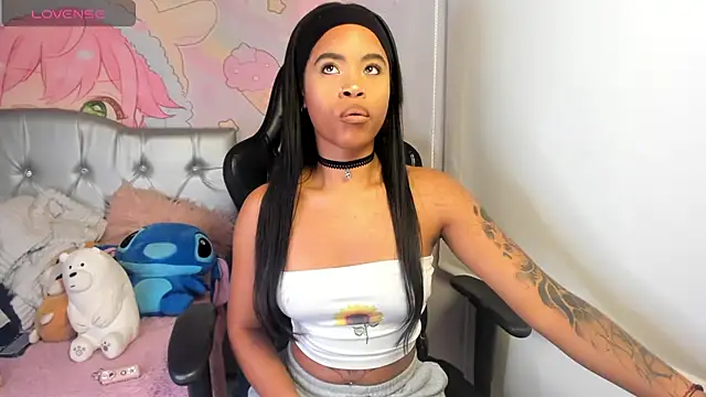 Mia damm online show from November 5, 2025, 5:18 am