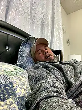 Snapshot of Cristian-Brayan chatting on October 28, 2025, 10:30 am Cristian-Brayan online show from October 28, 2025, 10:30 am