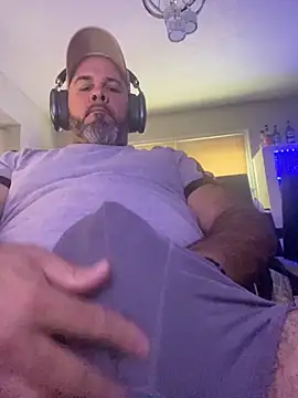 Cristian-Brayan online show from November 17, 2025, 1:17 pm