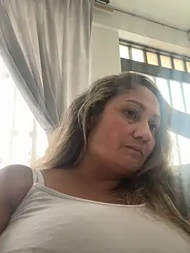 gabiTetas online show from May 29, 2026, 8:40 pm