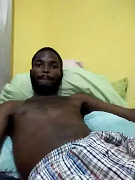 Snapshot of DangerousSafari chatting on November 3, 2025, 1:40 am DangerousSafari online show from November 3, 2025, 1:40 am