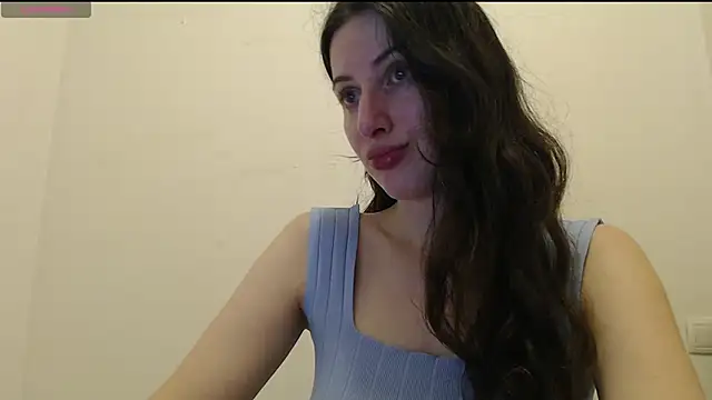  Hot Lady  online show from May 11, 2026, 8:28 pm