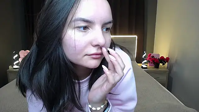 JasmineAsha online show from January 18, 2026, 7:34 am