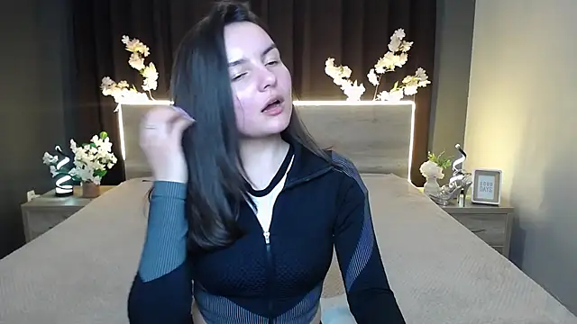 JasmineAsha online show from March 12, 2026, 8:04 pm