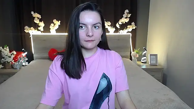 JasmineAsha online show from March 25, 2026, 9:10 pm